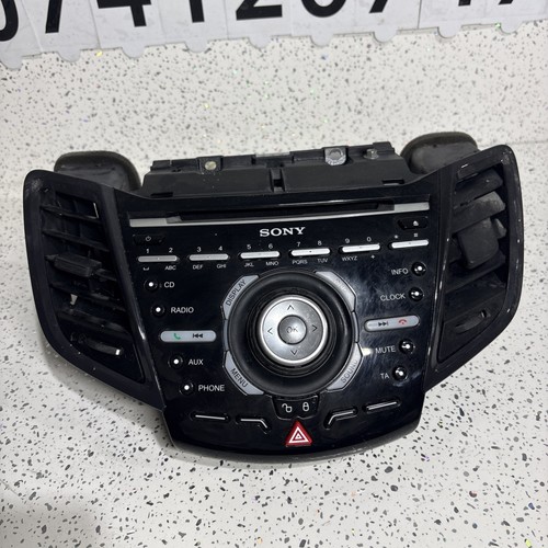 Ford fiesta mk7 - sony, radio
