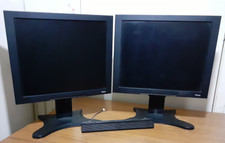 2 monitor 17" Iiyama PC/Mac