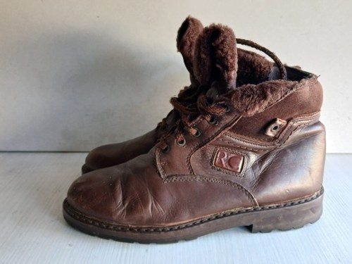Scarpe stivaletti stringati