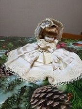 Bambola in Porcellana di