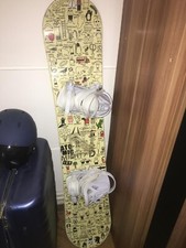 Snowboard 129 cm + scarponi misura 37