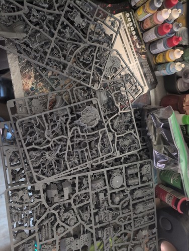 Warhammer 40k ork half 11th - half,