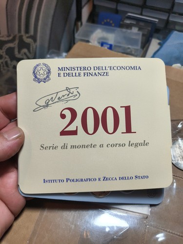 Italia 2001 divisionale zecca - divisionale,
