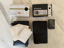 2 Polaroid CZA 05300B et Z