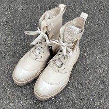 Stivali stringati Sorel