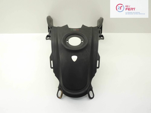 Plastica sul serbatoio ducati - plastica,