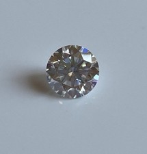 MOISSANITE  3 CT (9 mm)