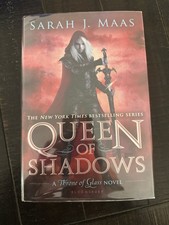 QUEEN OF SHADOWS Throne of