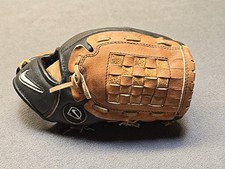 NIKE Diamond Ready Baseball