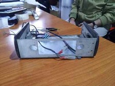 VINTAGE SUPPORTO STAFFA IN METALLO PER VECCHIE AUTORADIO AUTO RADIO USATO