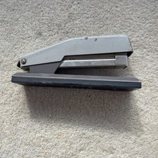 Cucitrice vintage Velos 323 MK