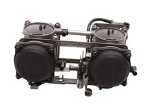 Carburatore a doppia valvola a