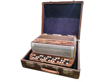 Fisarmonica vintage Bayan (tre file) — fabbrica URSS Zhytomyr, primi anni '70, Near-M