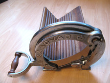 Antico raro tagliapane marca