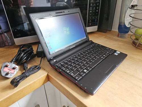 Samsung n145 plus intel - 10,1",