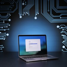 Apple MacBook Pro 13" (2020)