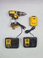 Lotto Di 4 DEWALT Cordless Potenza Strumenti- DCD795 Hammer Trapano, 1 Batteria,