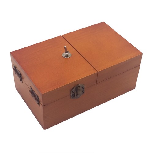Scatola inutile con sorprese - b,