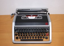 Macchina da Scrivere Manuale Olivetti Lettera DL  Design E. Sottsass 1969   1586