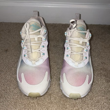 Nike Air Max 270 React SE