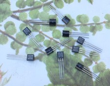 5x UM66T32L TRANSISTOR TO-92