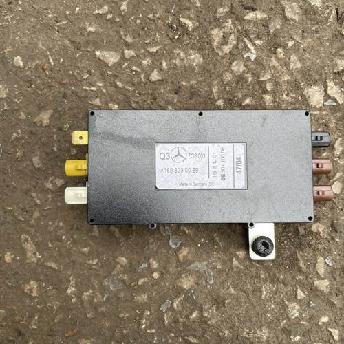 Amplificatore antenna destra