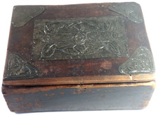 ANTICA SCATOLA IN LEGNO CON