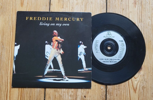 Freddie mercury living my - freddie,