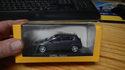 Modellino concessionario opel - concessionario,