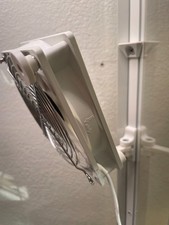 Supporto ventilatore angolare