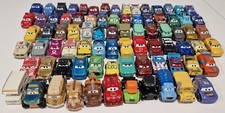 Pacchetto giocattoli film pressofuso Disney Pixar Cars Mini Racers selezione