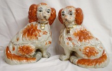 ceramic Coppia di antichi cani Inglesi in ceramica Staffordshire 1800