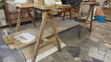 2 cavalletti di legno x laboratorio L 92 P 63 h 80 larghezza 92 profondità 63