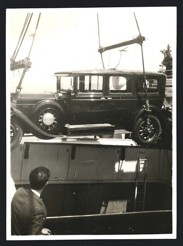 Fotografia auto berlina viene