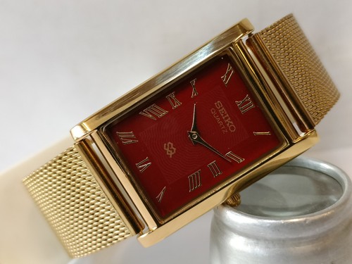 Vintage seiko slim quartz red - slim,