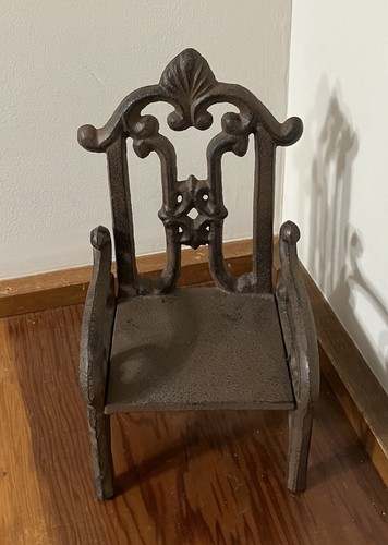 Sedia ghisa bambola piccola - in,