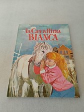 Cavallina bianca suzanne - la,