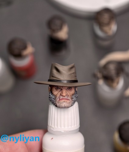 Modellino scultura testa uomo