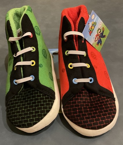 Nuove pantofole stile sneaker - nuove,