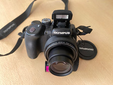 Olympus SP-570UZ fotocamera
