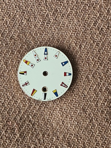 Corum dial doré admiral - corum,