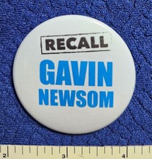 RECALL GAVIN NEWSOM CALIFORNIA GOVERNOR 2023 (D) POLITICAL PINBACK BUTTON