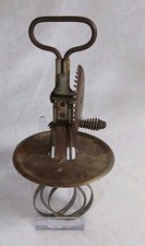 🥚 Trapano manuale stile