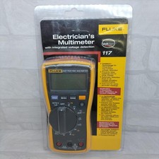 Multimetro digitale Fluke 117 con True-RMS, tensione senza contatto, schermo 10A