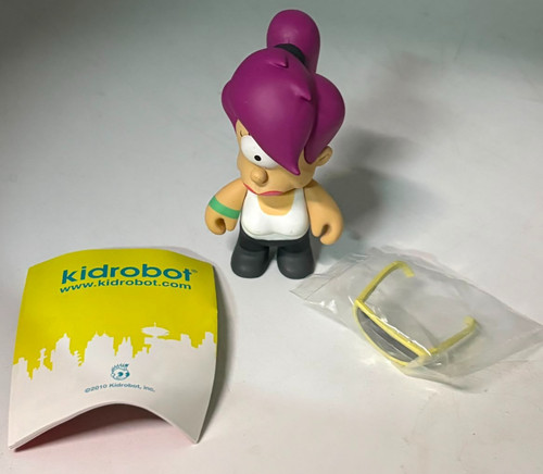 Mini figure south - :,