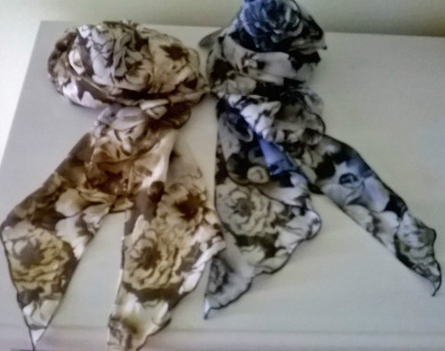 Foulard fiori nero e - a,