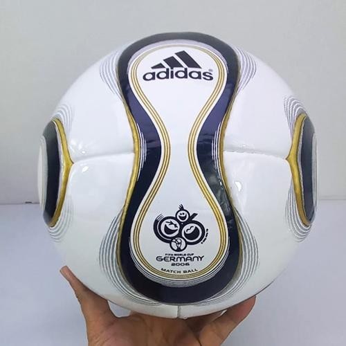 Raro 2006 adidas teamgeist - 2006,
