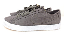 Scarpe Nike SB blazer low taglia 42 shoes colore verde militare