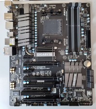 Scheda madre Gigabyte GA-990FXA-UD3 - ATX​ - socket AM3+