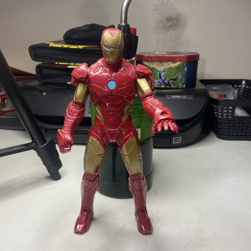 Figurina iron man - iron, hasboro